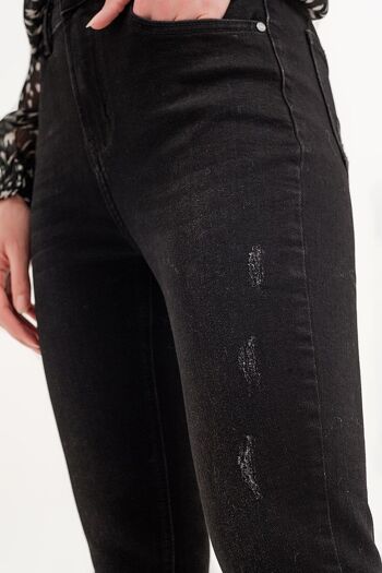 Jean skinny à ourlet brut en noir délavé 6