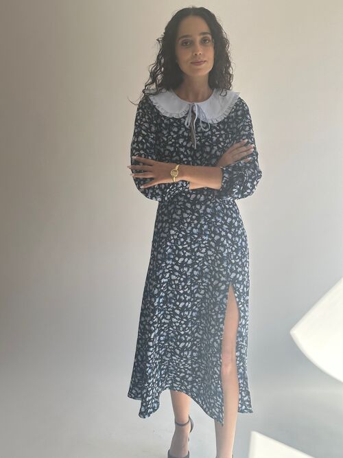 Navy Blue Floral Print Dress With Long Sleeves And Detachable Collar
