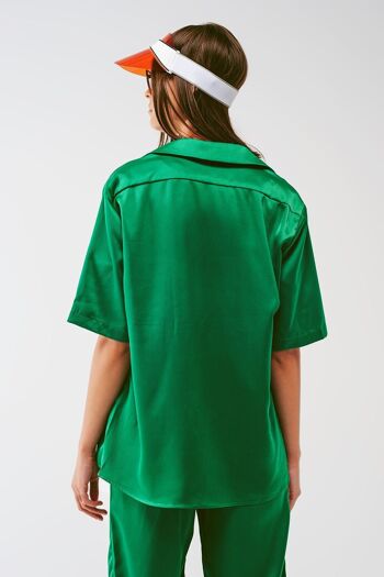 Chemise à manches courtes en satin vert 2