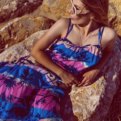 Langes, entspanntes Kleid mit offenem Rücken und tropischem Azul-Stempel