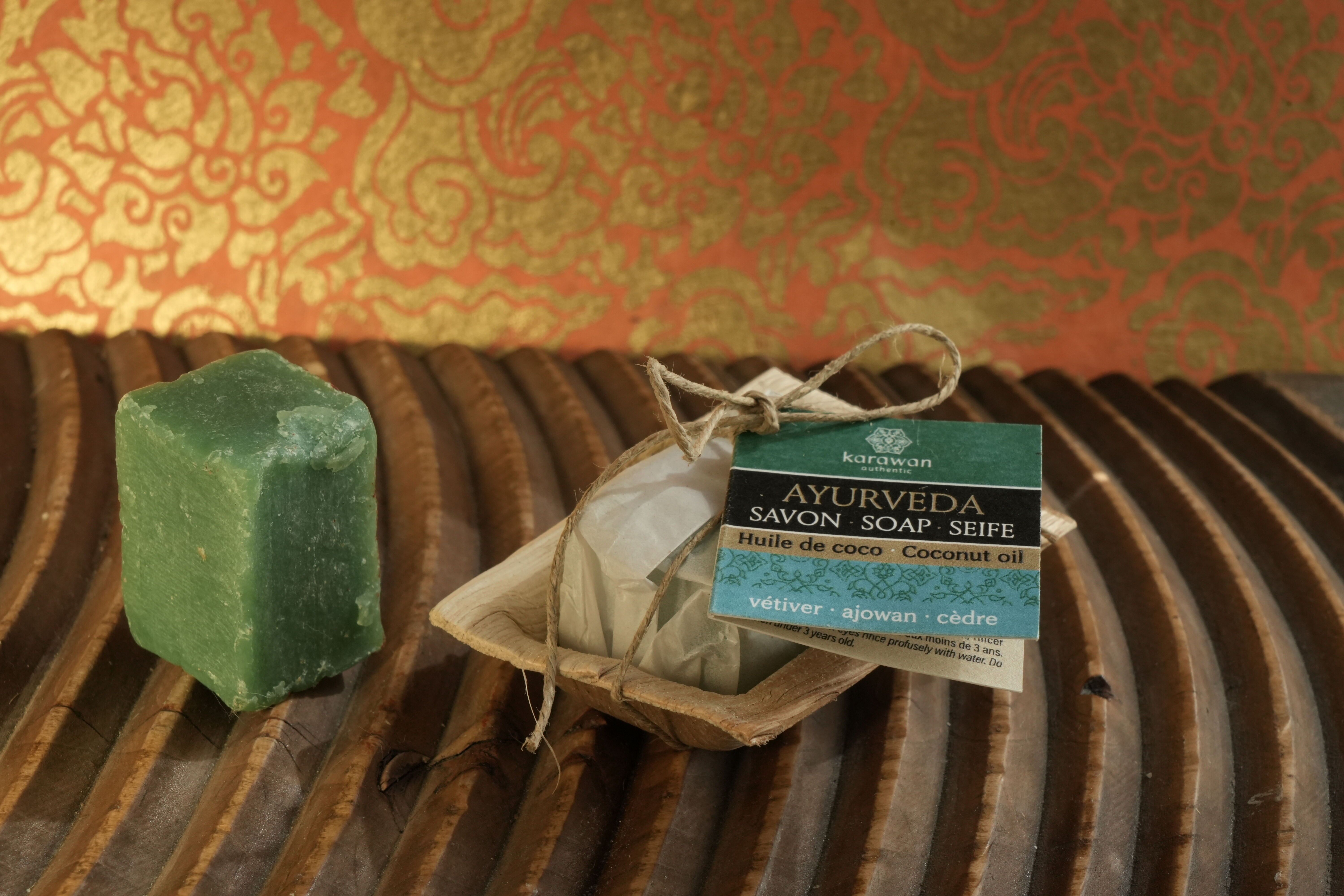 AYURVEDISCHE FESTSEIFE – VETIVER – KLEINES FORMAT – 20G – VERKAUF à 50 Stück