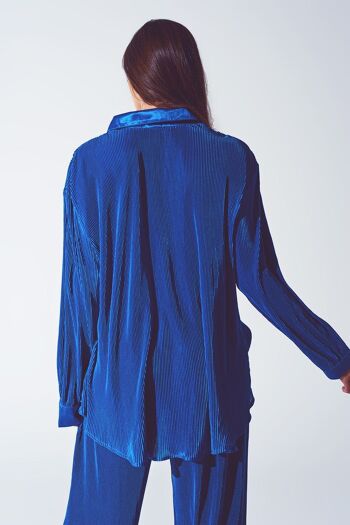 Chemise décontractée en satin plissé en bleu 2