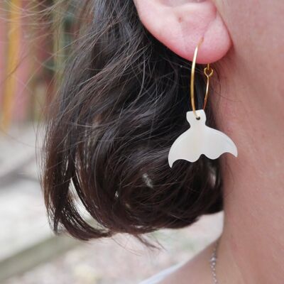 Pendientes de aro y cola de ballena de nácar, Hecho en Francia