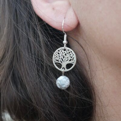 Boucles d'oreilles pendantes en Howlite blanche et arbre de vie, Made in France