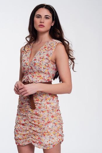 Mini-robe moulante froncée à imprimé floral en résille 1