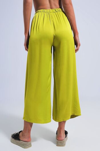 Pantalon large en satin vert 3