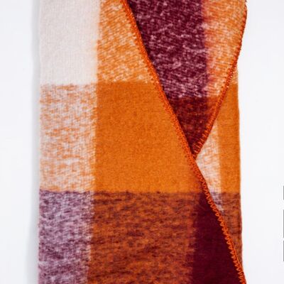 Scarf in orange & brown