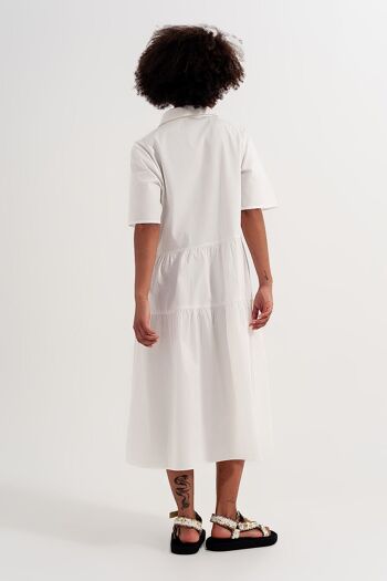 Robe chemise boutonnée en popeline à manches courtes en blanc 3