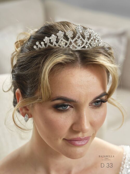 Diadem with crystals - D 33