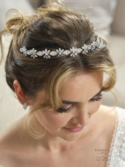 Diadem with crystals - D 26