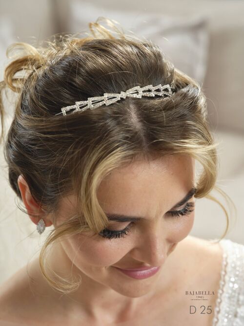 Diadem with crystals - D 25