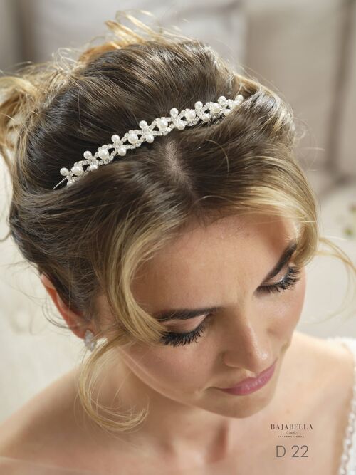 Diadem with crystals - D 22