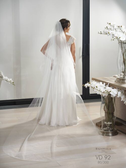 Handmade bridal veil with glittering tulle - VD 92