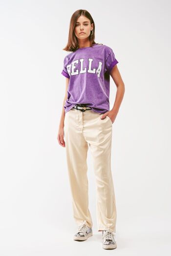 T-Shirt avec Bella Text en violet 4