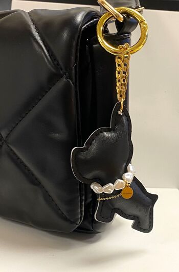 Porte-clés Bulldog noir avec perles 1