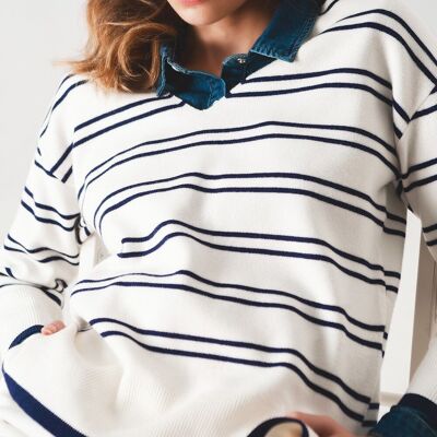 Sweater in white with navy stripe