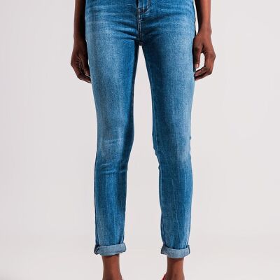 Stretch-Skinny-Jeans in mittlerer Waschung