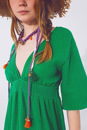 Robe longue texturée à col en V en vert 5