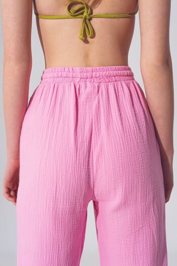 Pantalon coupe ample texturé en rose 5