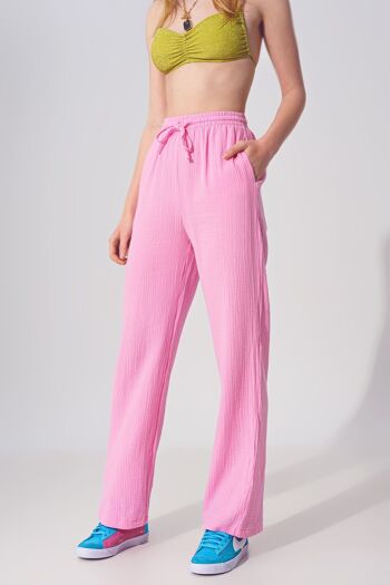 Pantalon coupe ample texturé en rose 6