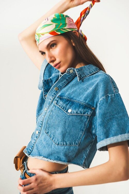 Denim cropped shacket in authentic blue