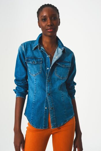 CHEMISE EN DENIM AVEC PATTE À BOUTONS PRESSION BLEU MID WASH 1