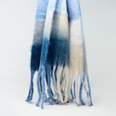 Bufanda gruesa a rayas en azul y gris