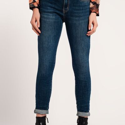 Skinny push up stretch jeans in mid wash blue