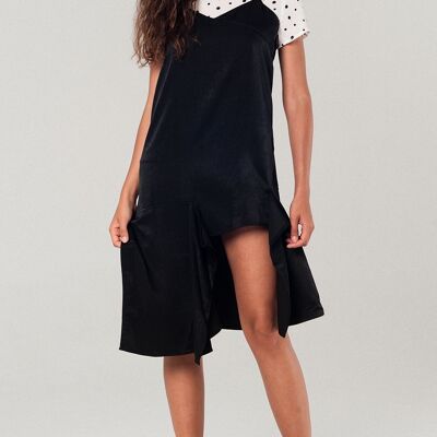 Slip-Kleid mit asymmetrischem Saum in Schwarz