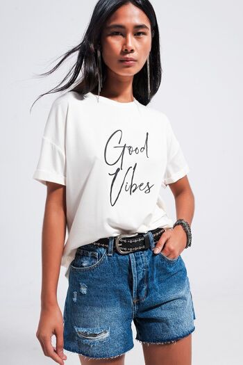 T-shirt à slogan Good Vibes en blanc 6