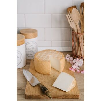 Tendres quartiers de fromage fumé El Tofio (chèvre) 225g 3