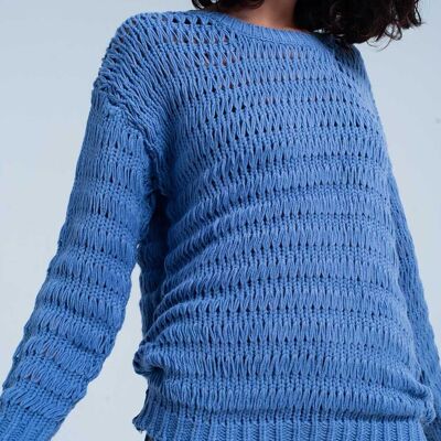 Pull tricoté bleu à point tombant