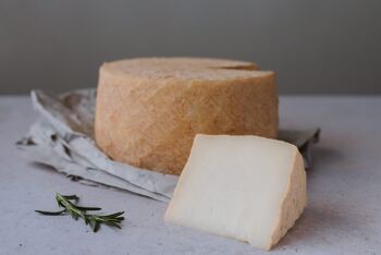 Fromage El Tofio (chèvre) semi-affiné avec Gofio 1-1,2 Kg 2