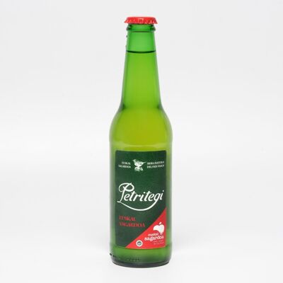 Petritegi Natural Cider with Euskal Sagardoa Designation of Origin (330 ml)