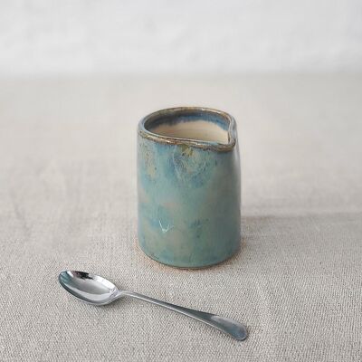 Klassischer kleiner Krug in Seafoam Blue