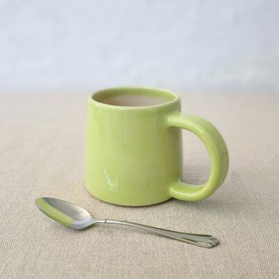 Taza estándar clásica verde primavera