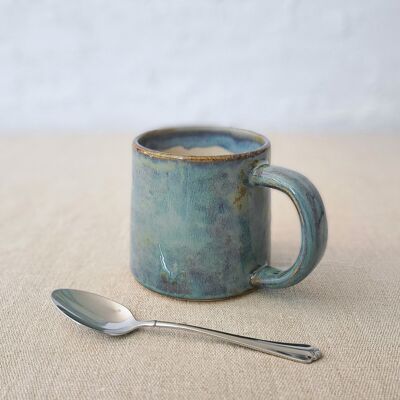 Taza estándar clásica Seafoam azul