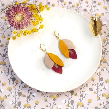 Boucles d'oreilles Trois Pétales - cuir orange, rose, rouge foncé 1