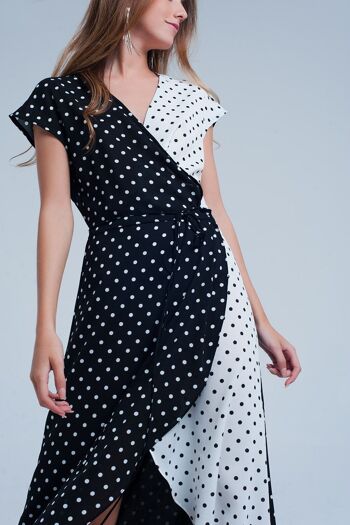 Robe portefeuille noire et blanche à pois 2