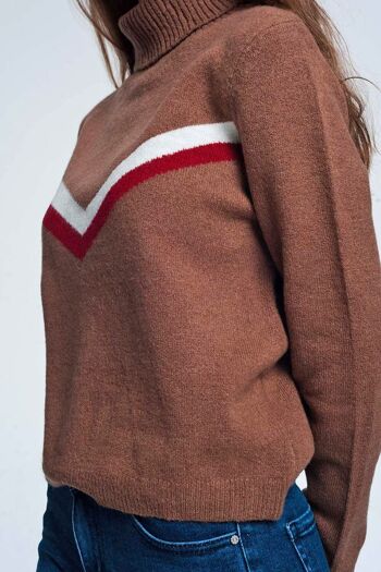 pull avec détail chevron en marron 5