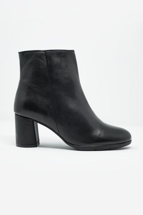 black blocked mid heeled ankle boots with round toe