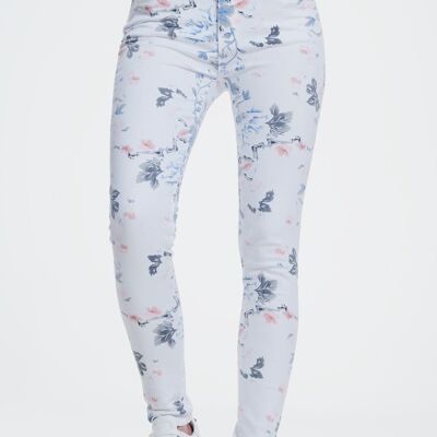 pantalones pitillo blancos con estampado floral