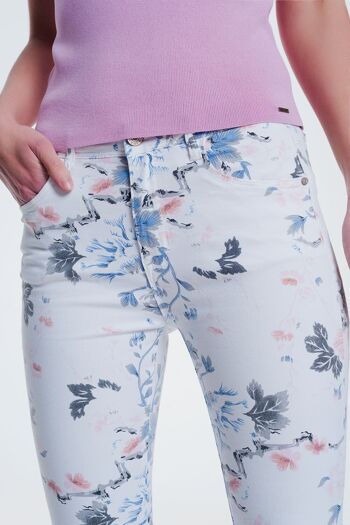pantalon skinny blanc à imprimé floral 2