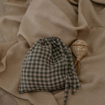 Linen storage bag