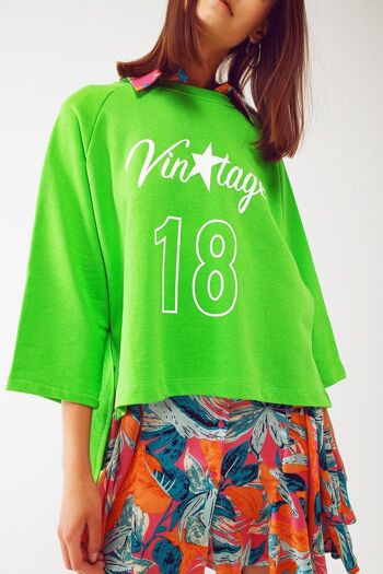 Sweat-shirt asymétrique avec texte Vintage 18 en vert 4