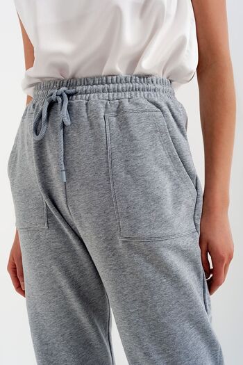 Pantalon de jogging avec ceinture élastique en gris 3