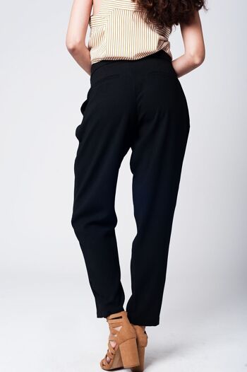 Pantalon large noir avec détail à la taille 3