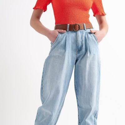 Lässige Jeans mit hohem Bund und Falten vorne in Bleichwaschung