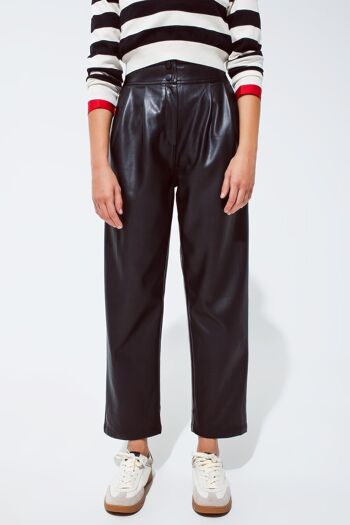 Pantalon en simili cuir avec plis et taille élastique 1