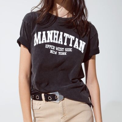 Kurzärmliges T-Shirt mit grafischem Text „Manhattan“ auf der Vorderseite in Vintage-Schwarz